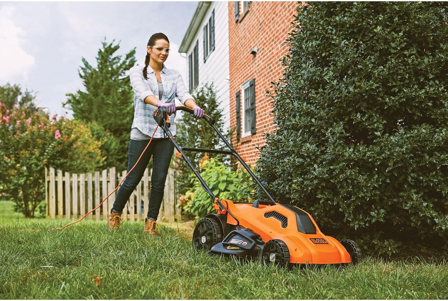 BLACK+DECKER Electric Push Lawn Mower, Corded, 13 Amp, 20-Inch Cutting Deck, 6 Setting Height Adjustment, Compact Storage, Collection Bag (BEMW213)