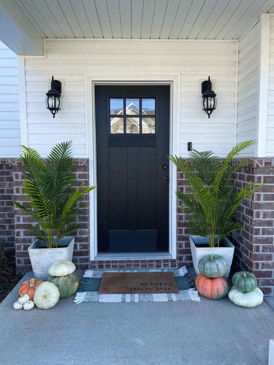 Aveyas 5ft Artificial Palm Tree for Home Decor, 5 Feet Faux Plant Fake Silk Tropical Kentia Areca Trees with Pot for Indoor Outdoor House Living Room Office Porch Garden (5 ft Tall) - Set of 2 Pack