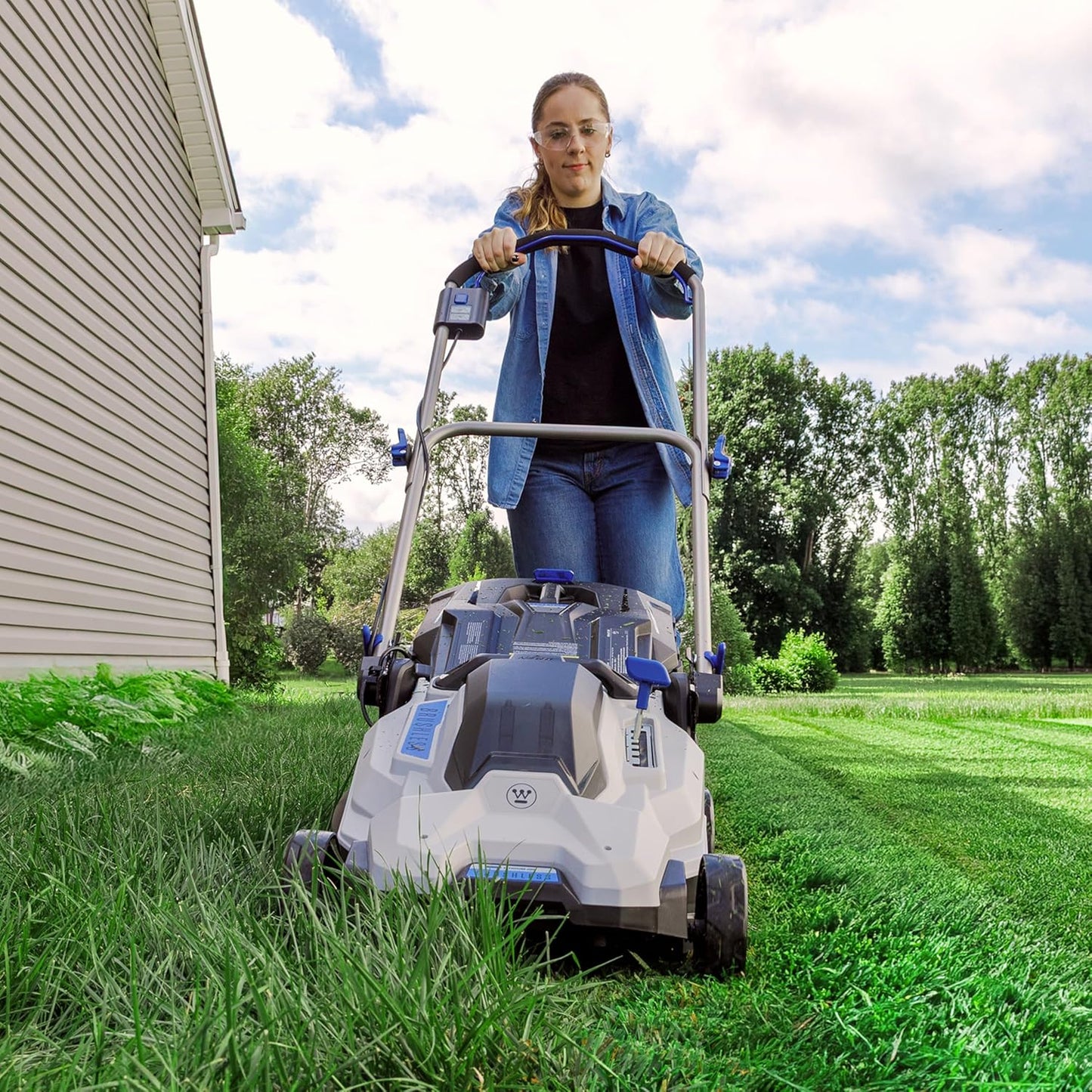 Westinghouse 40V 18 Inch Brushless Cordless (Push) Lawn Mower, 6 Height Positions, 2 4.0Ah Batteries and Charger Included